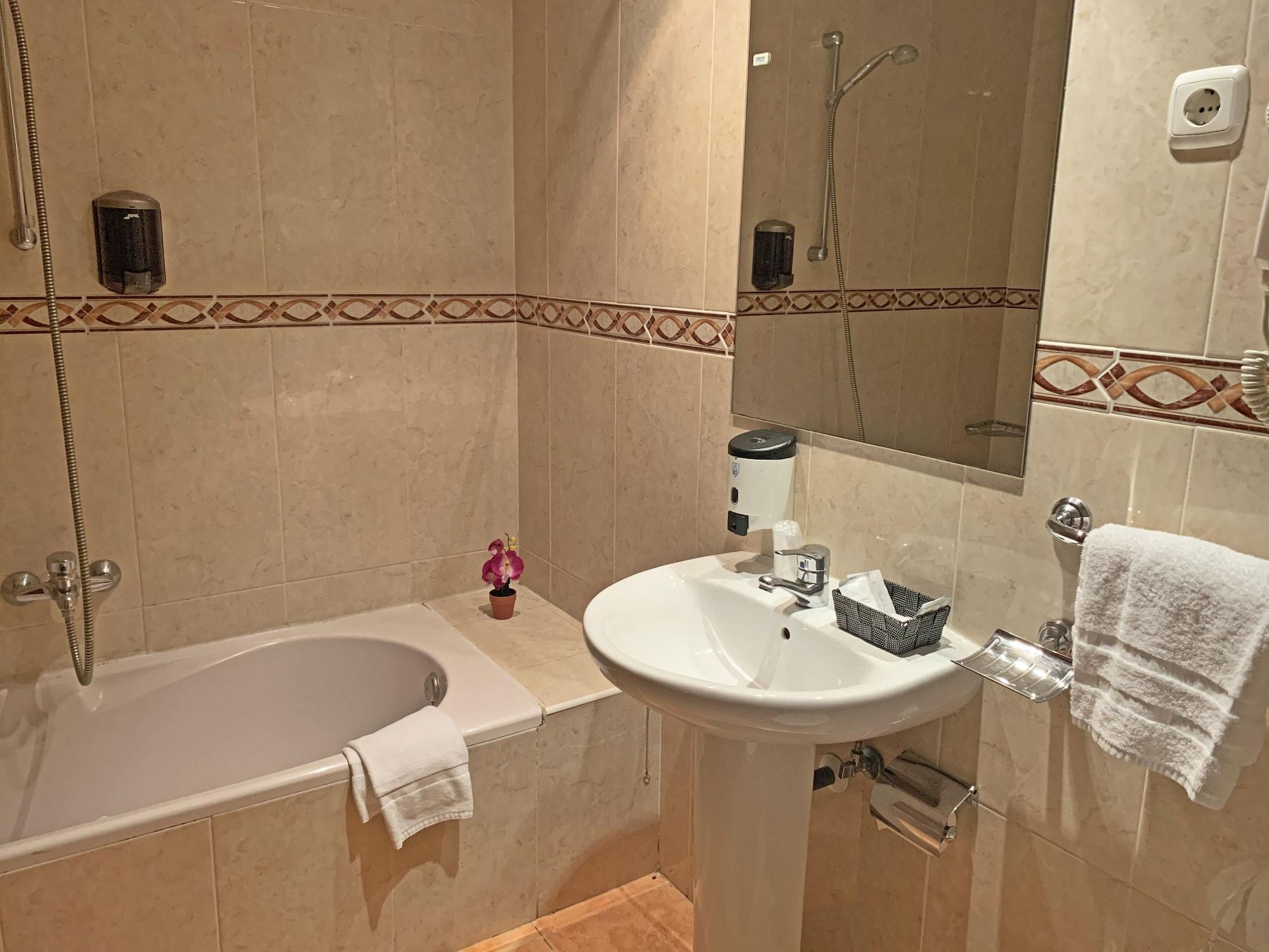 Hotel Antic La Cortinada Ngoại thất bức ảnh