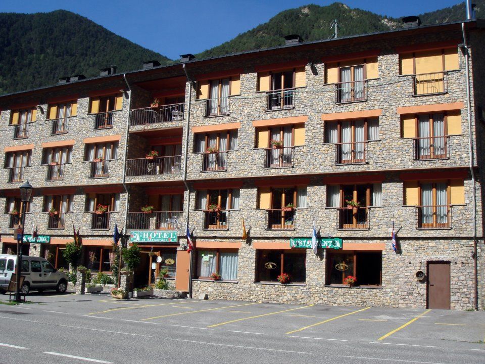 Hotel Antic La Cortinada Ngoại thất bức ảnh